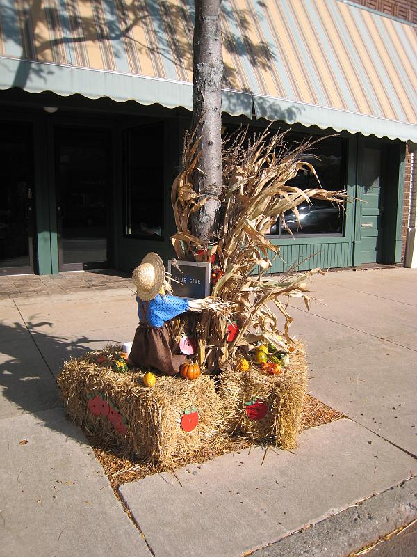 IMG_0492.jpg - Our Fall Decorations Entry for Downtown Goshen